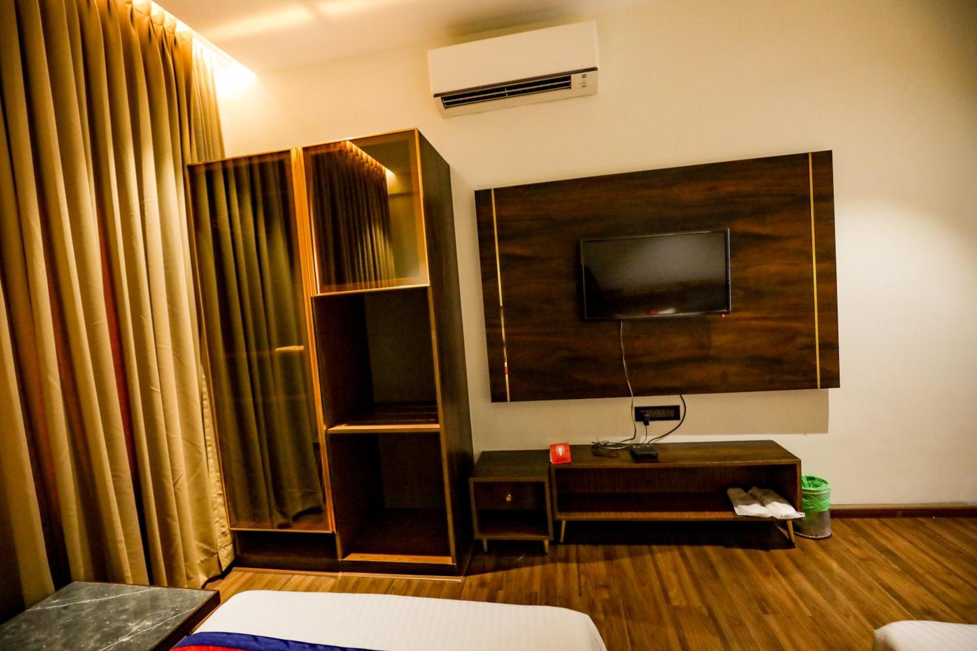 Spree Manor Hotel Aurangabad  Bagian luar foto